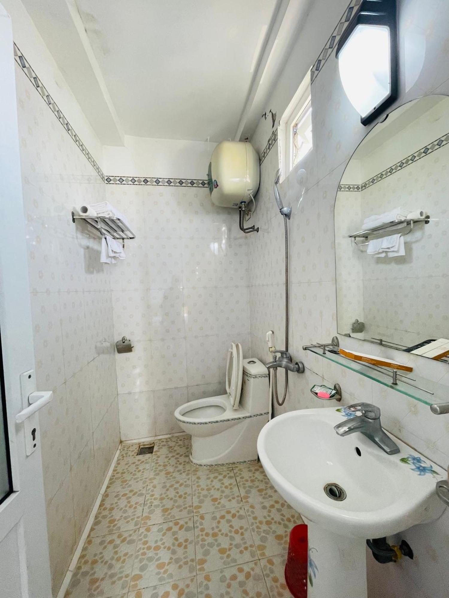 Khach San Ngoc Ly 8 Hotel Thanh Hóa Екстериор снимка
